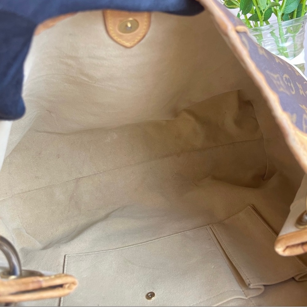 Louis Vuitton Monogram Canvas Galliera GM Totes
Shoulder Bag - Picture 5 of 6